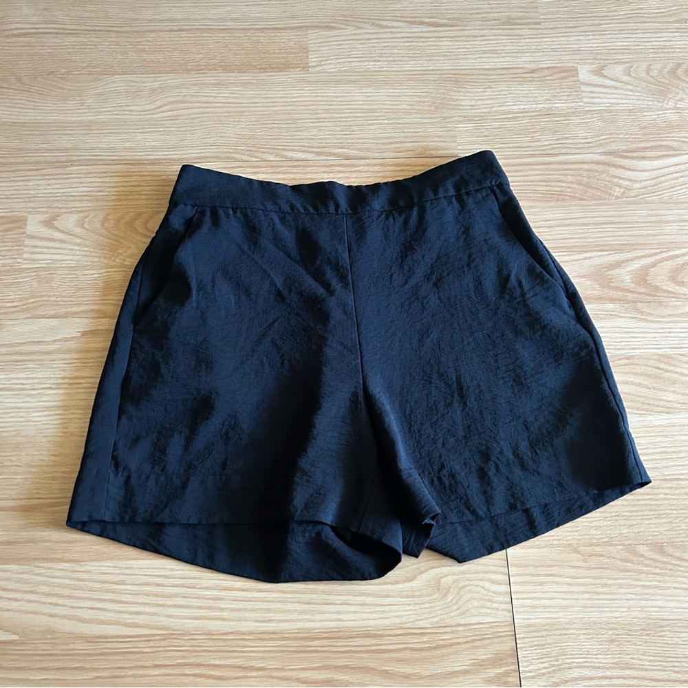 Nine West Black Pull on Dress Shorts Medium